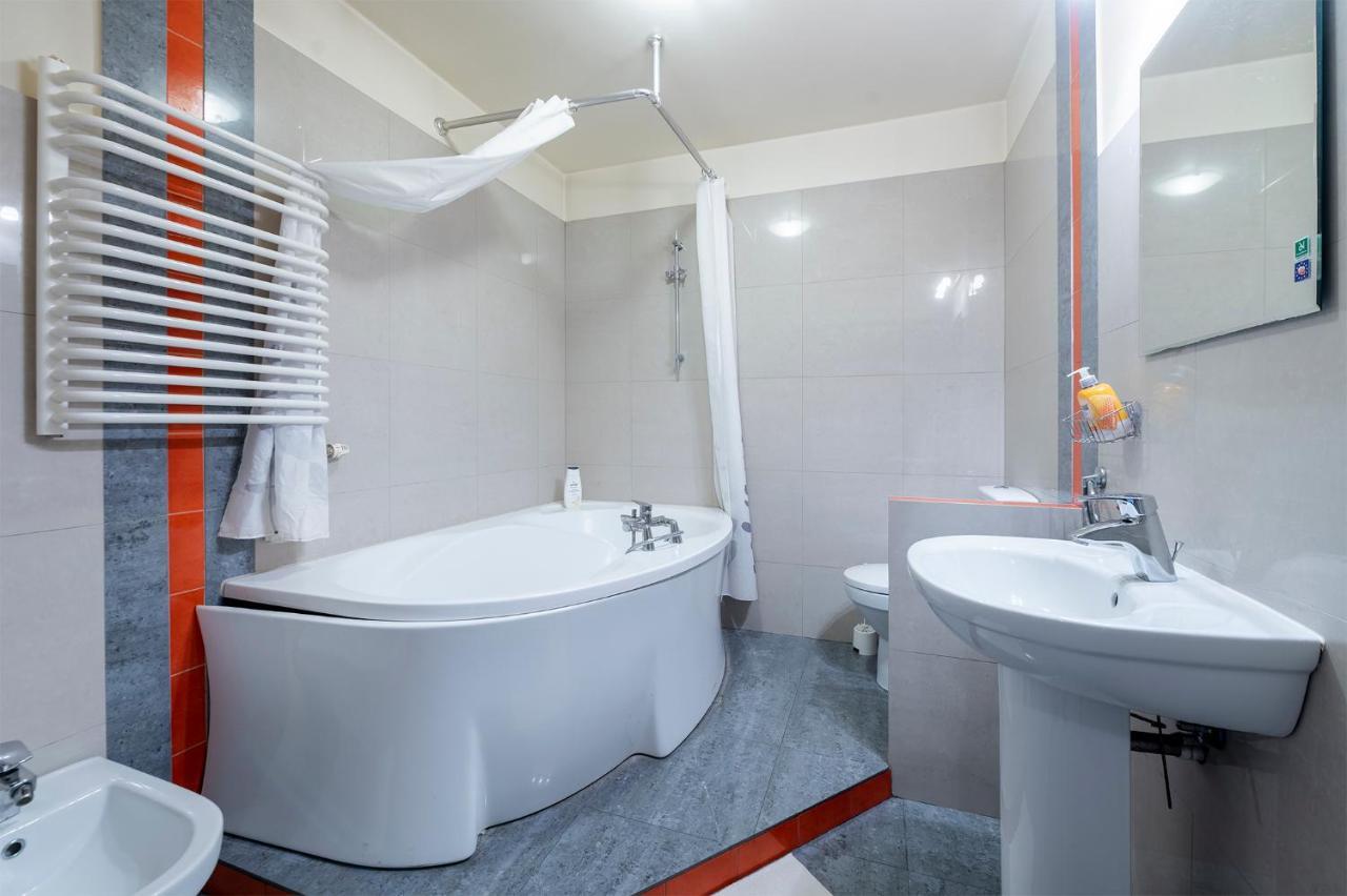 Essence Of Lodz-145M!Central-Secured-Comfy18Ppl!&Freeparking المظهر الخارجي الصورة